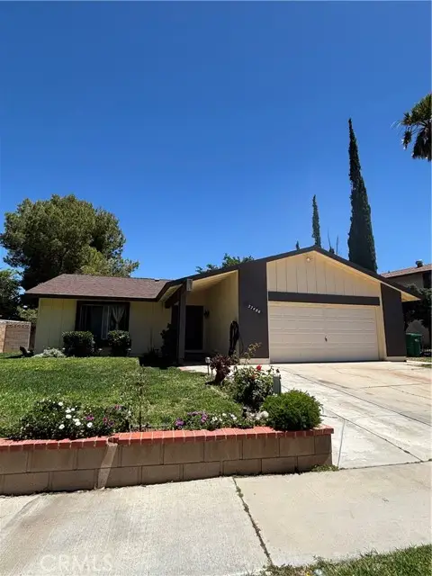 37406 3rd, Palmdale, CA 93550
