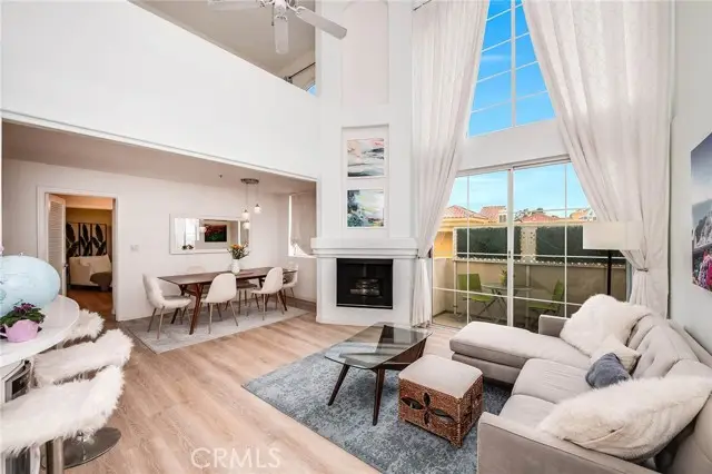 7037 La Tijera  #E201, Los Angeles, CA 90045 - #2