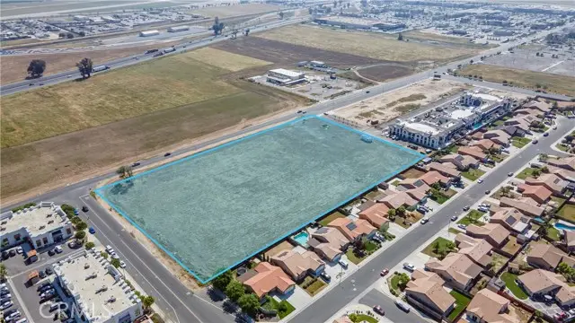 555 Dover Parkway, Delano, CA 93215 - #1
