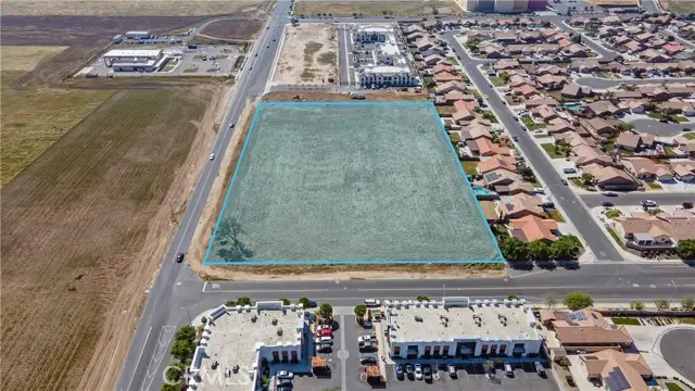 555 Dover Parkway, Delano, CA 93215 - #2