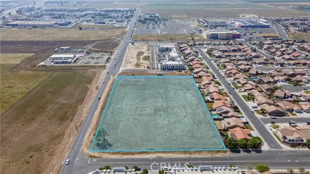 555 Dover Parkway, Delano, CA 93215 - #3