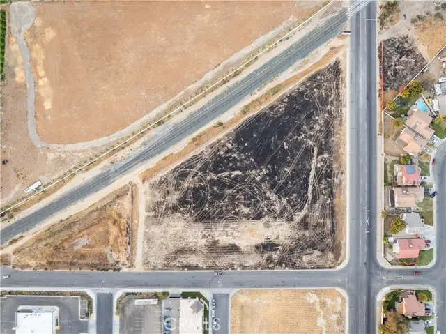 4525 Hughes Lane, Bakersfield, CA 93304 - #2