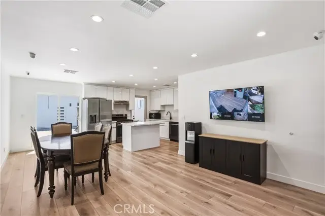 6620 Bellaire, North Hollywood, CA 91606 - #3