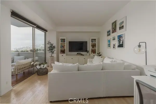 7250 Franklin Avenue  #1008, Los Angeles, CA 90046