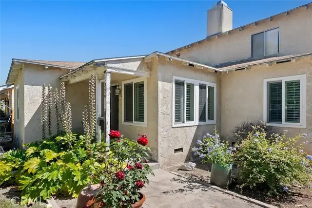 826 Valley, Burbank, CA 91505 - #2