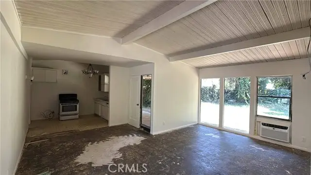 7704 Calvin, Reseda, CA 91335 - #3