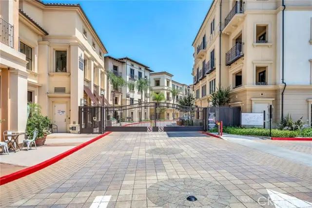 23500 Park Sorrento  #E22, Calabasas, CA 91302 - #1