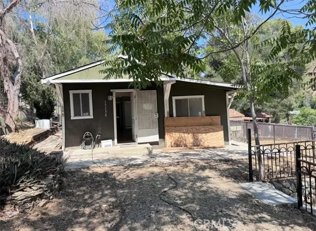13238 Reservoir Avenue, Santa Clarita, CA 91390 - #1