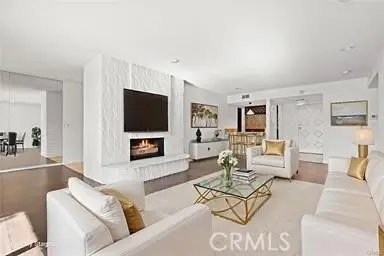 5330 Lindley  #209, Encino, CA 91316