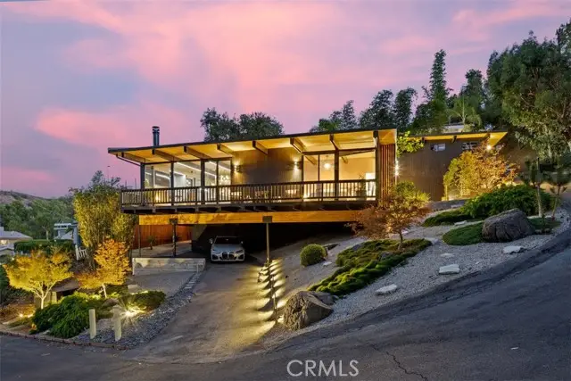 21090 Rios Street, Woodland Hills, CA 91364 - #1