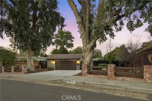 22121 Avenue Morelos, Woodland Hills, CA 91364 - #2