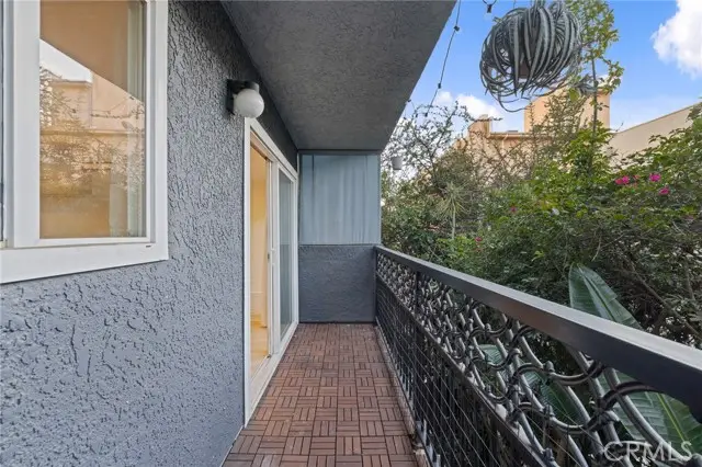 1355 Sierra Bonita  #208, Los Angeles, CA 90046 - #3