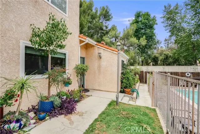 6300 Shoup Avenue  #2, Woodland Hills, CA 91367 - #2