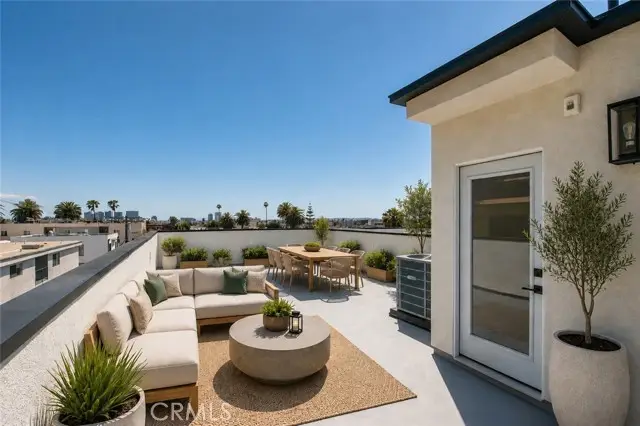 540 Serrano Avenue, Los Angeles, CA 90004 - #1