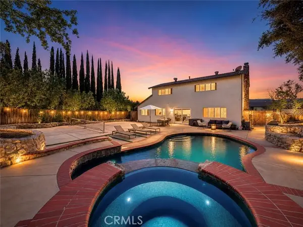 5856 Greenview Rd, Calabasas, CA 91302