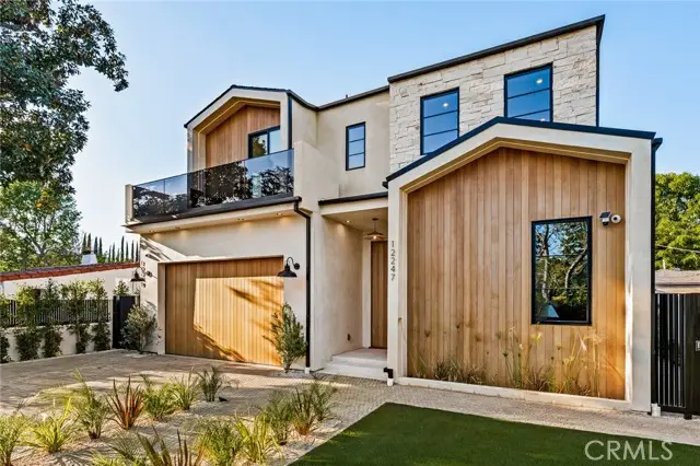 12247 Addison, Valley Village, CA 91607 - #1