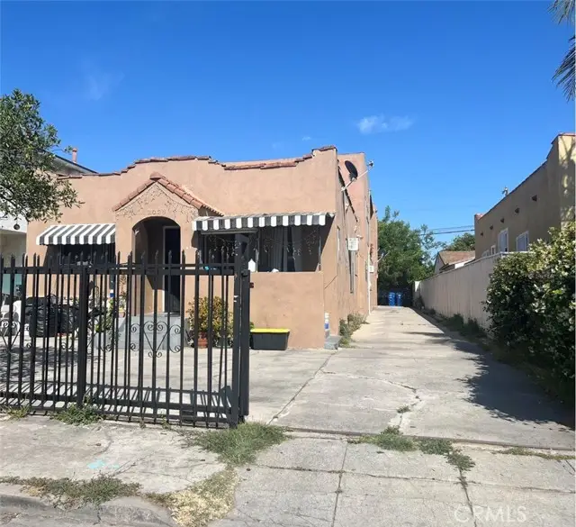 2026 Ridgeley, Los Angeles, CA 90016 - #1