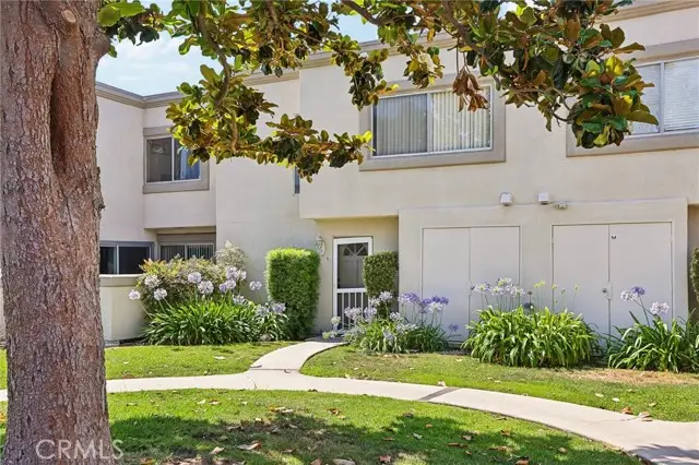 18530 Mayall Street  #D, Northridge, CA 91324 - #3