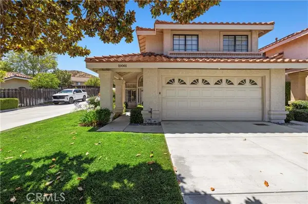 29065 Marilyn Dr, Canyon Country, CA 91387