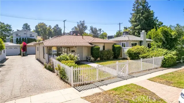 5238 Comercio, Woodland Hills, CA 91364 - #1