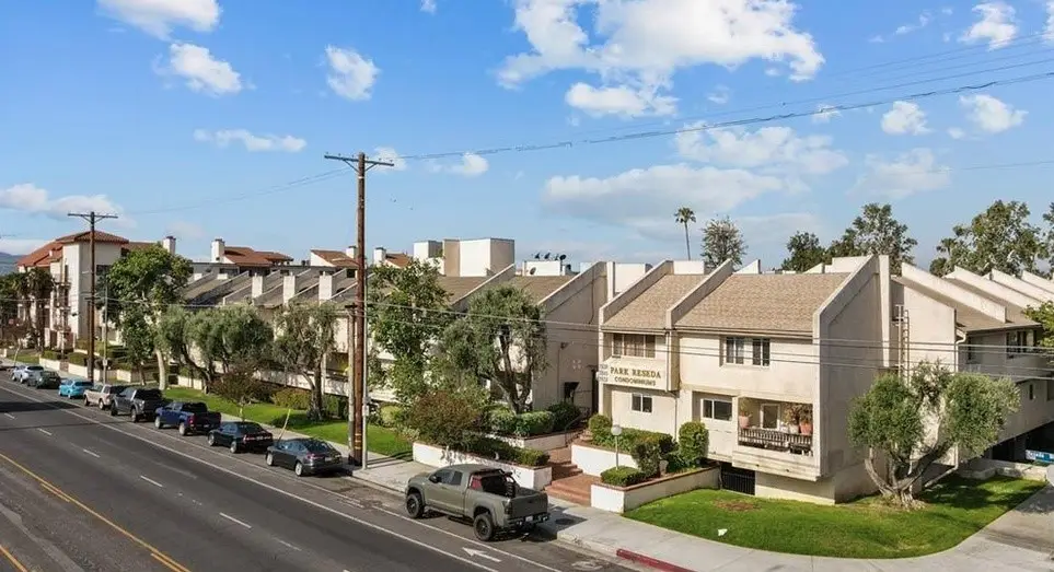 7631 Reseda Blvd.  #57V, Reseda, CA 91335 - #1