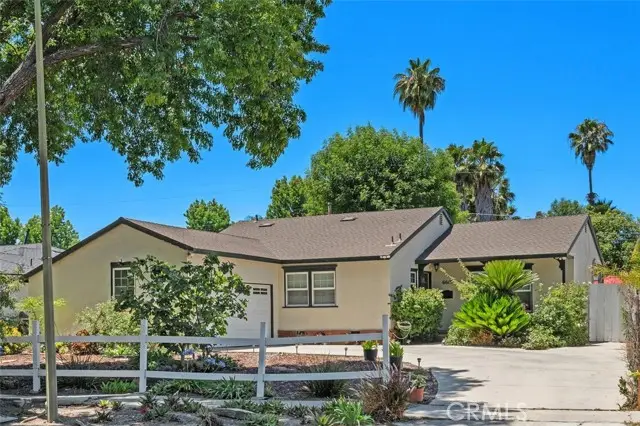 6613 Randi Avenue, Woodland Hills, CA 91303 - #1