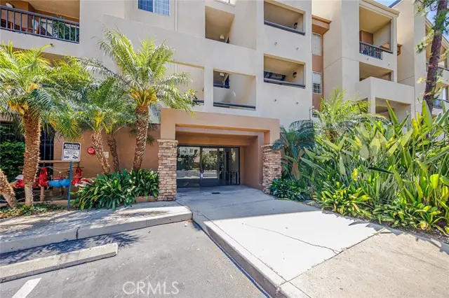 5565 Canoga  #117, Woodland Hills, CA 91367 - #2