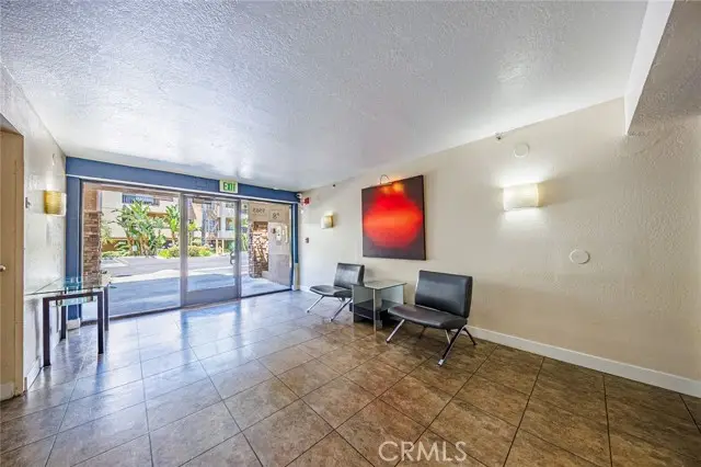 5565 Canoga  #117, Woodland Hills, CA 91367 - #3