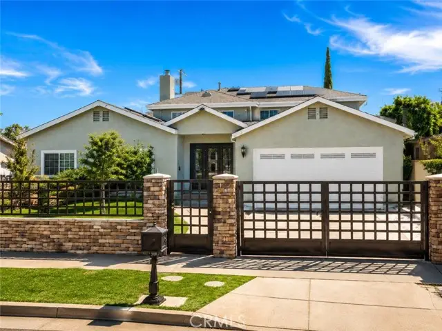 11138 Collett, Granada Hills, CA 91344 - #2