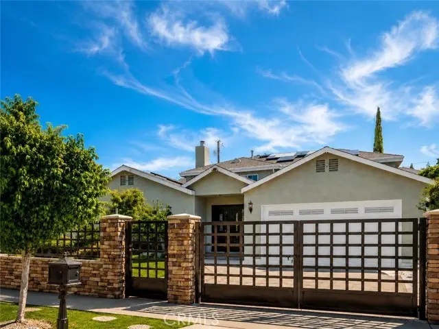11138 Collett, Granada Hills, CA 91344 - #3