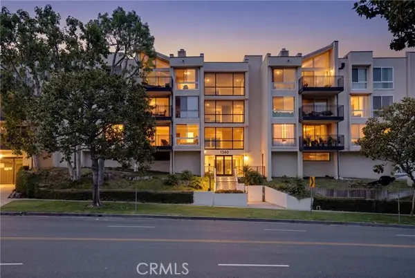 1340 Beverly Glen  #211, Los Angeles, CA 90024