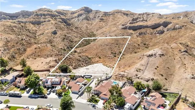15221 Poppy Meadow, Canyon Country, CA 91387 - #1