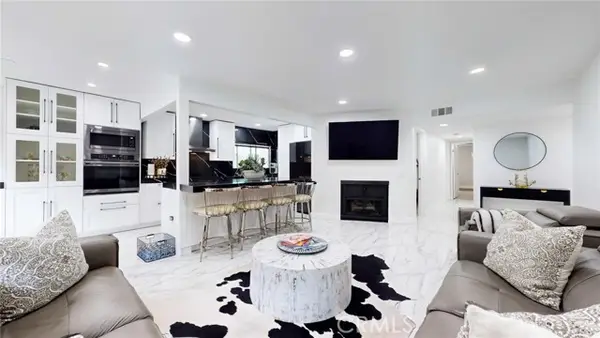 4632 Park Granada  #93, Calabasas, CA 91302