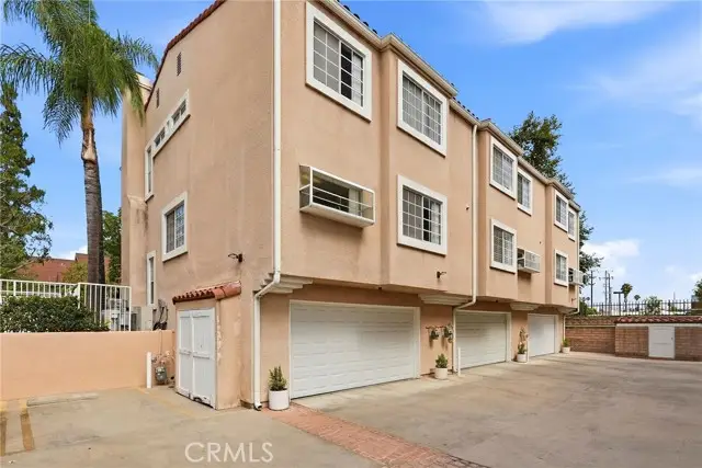 7109 Farralone  #117, Canoga Park, CA 91303 - #1
