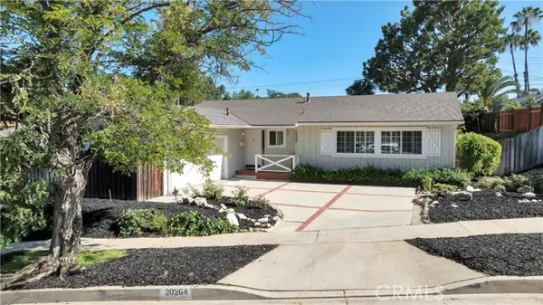 20264 Aetna Street, Woodland Hills, CA 91367