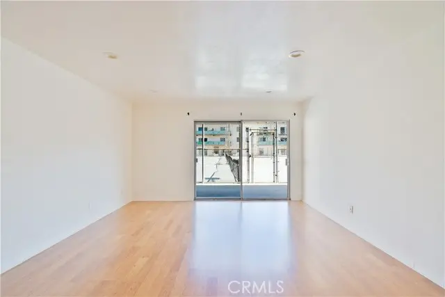 5460 White Oak Avenue  #E129, Encino, CA 91316 - #3