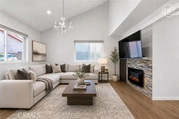 9946 Owensmouth  #9, Chatsworth, CA 91311
