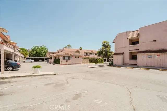 10943 Laurel Canyon  #14, San Fernando, CA 91340 - #2