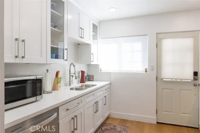 6036 Lindley, Encino, CA 91316 - #2