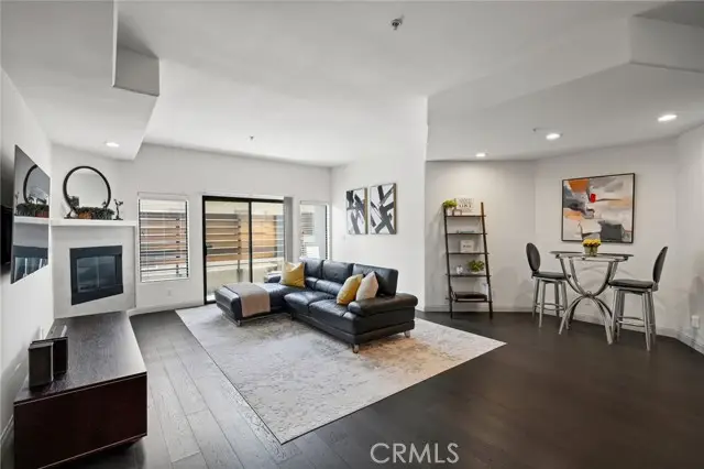 4477 Woodman Avenue, Sherman Oaks, CA 91423 - #2