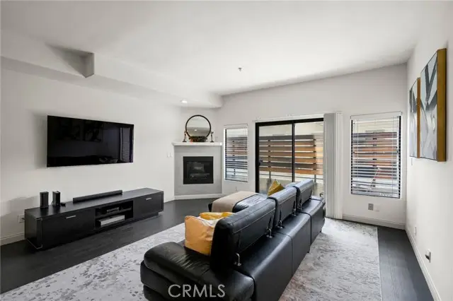 4477 Woodman Avenue, Sherman Oaks, CA 91423 - #3