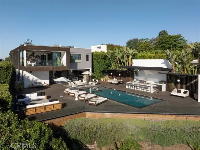 7107 Macapa Drive, Los Angeles, CA 90068 - #3