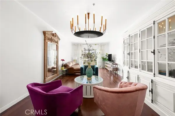 5016 Bakman  #404, North Hollywood, CA 91601