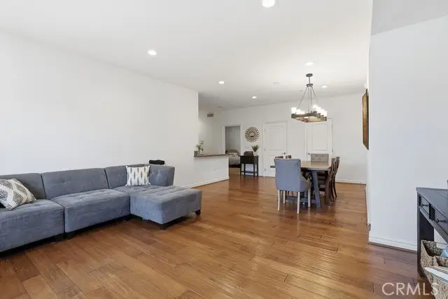 11504 Moorpark Street  #203, Studio City, CA 91602 - #3