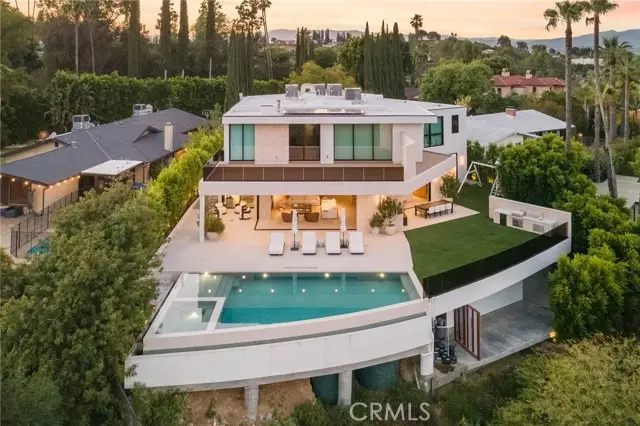 16988 Strawberry Drive, Encino, CA 91436 - #2