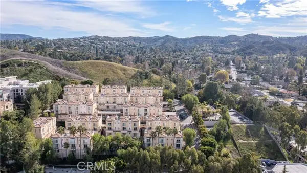 5220 Premiere Hills Circle  #228, Woodland Hills, CA 91364