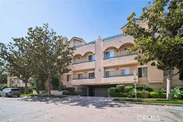 10659 Bloomfield Street, Toluca Lake, CA 91602 - #1