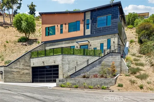 8504 Outland View Drive, Sun Valley, CA 91352 - #2
