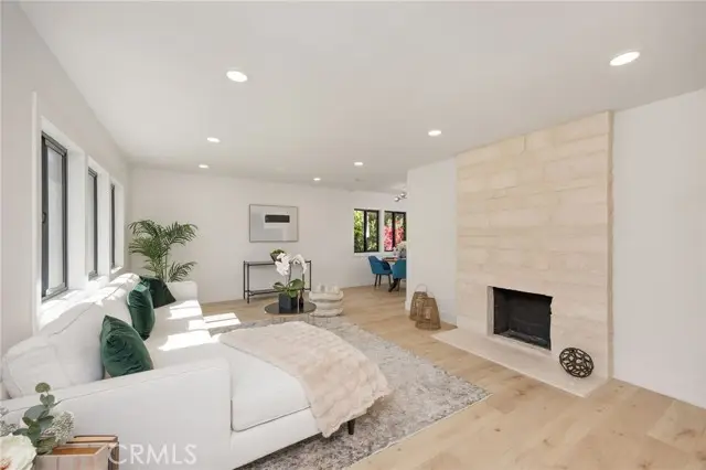 5856 Halbrent Avenue, Sherman Oaks, CA 91411 - #3