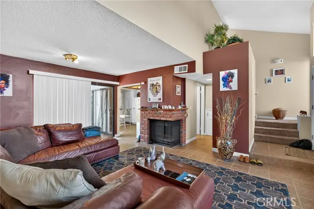1974 Lynwood Drive  #10E, San Bernardino, CA 92404 - #2